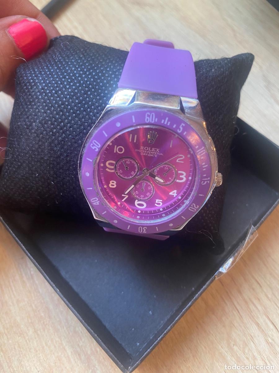 Vintage: Reloj morado de pila