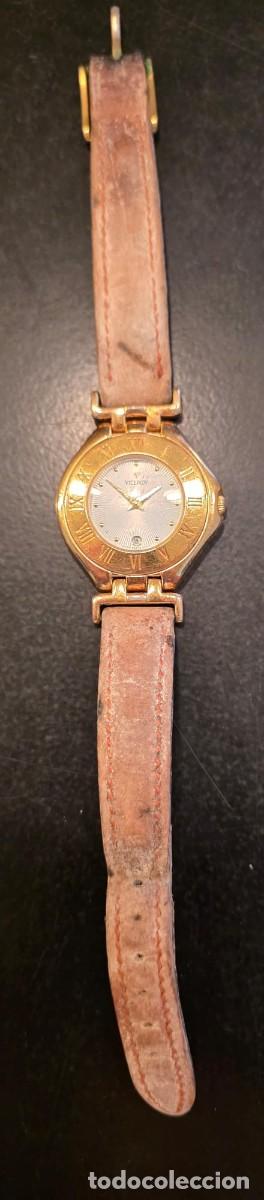 Vintage: Reloj Viceroy vintage de se&ntilde;ora dorado con n&uacute;meros romanos, calendario y correa de piel &ndash; Ref. 29262