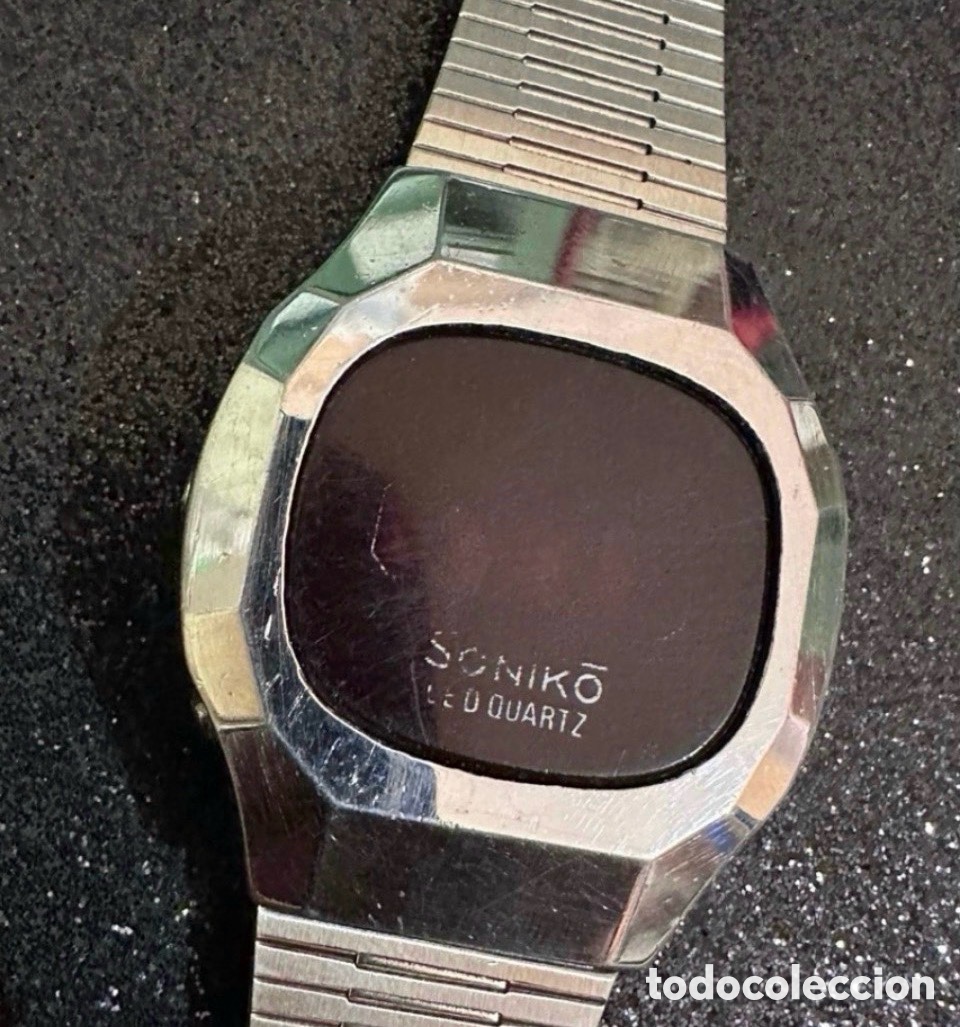 Vintage: Antiguo Reloj Digital SONIKO LID Rojo Quartz Vintage