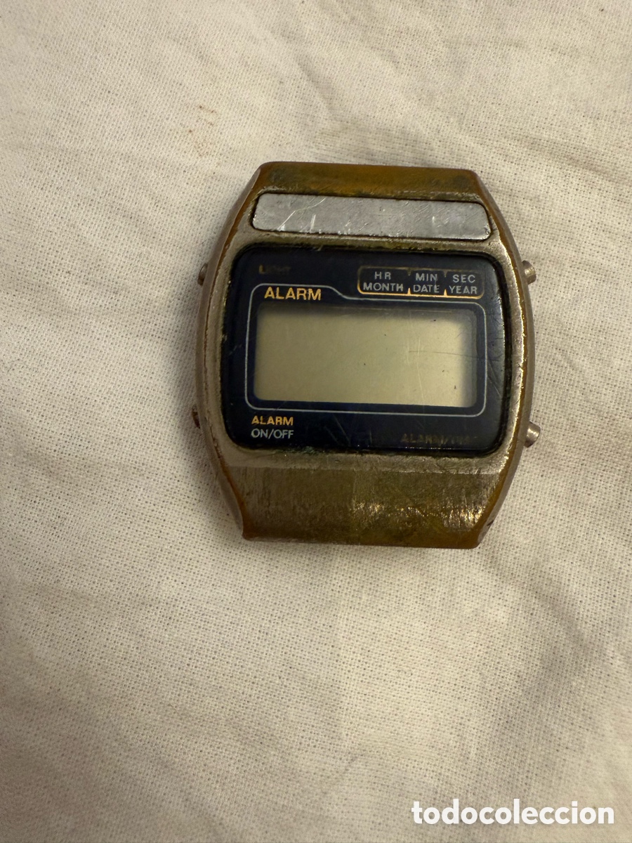 Vintage: Reloj digital vintage con alarma y calendario &ndash; sin correa