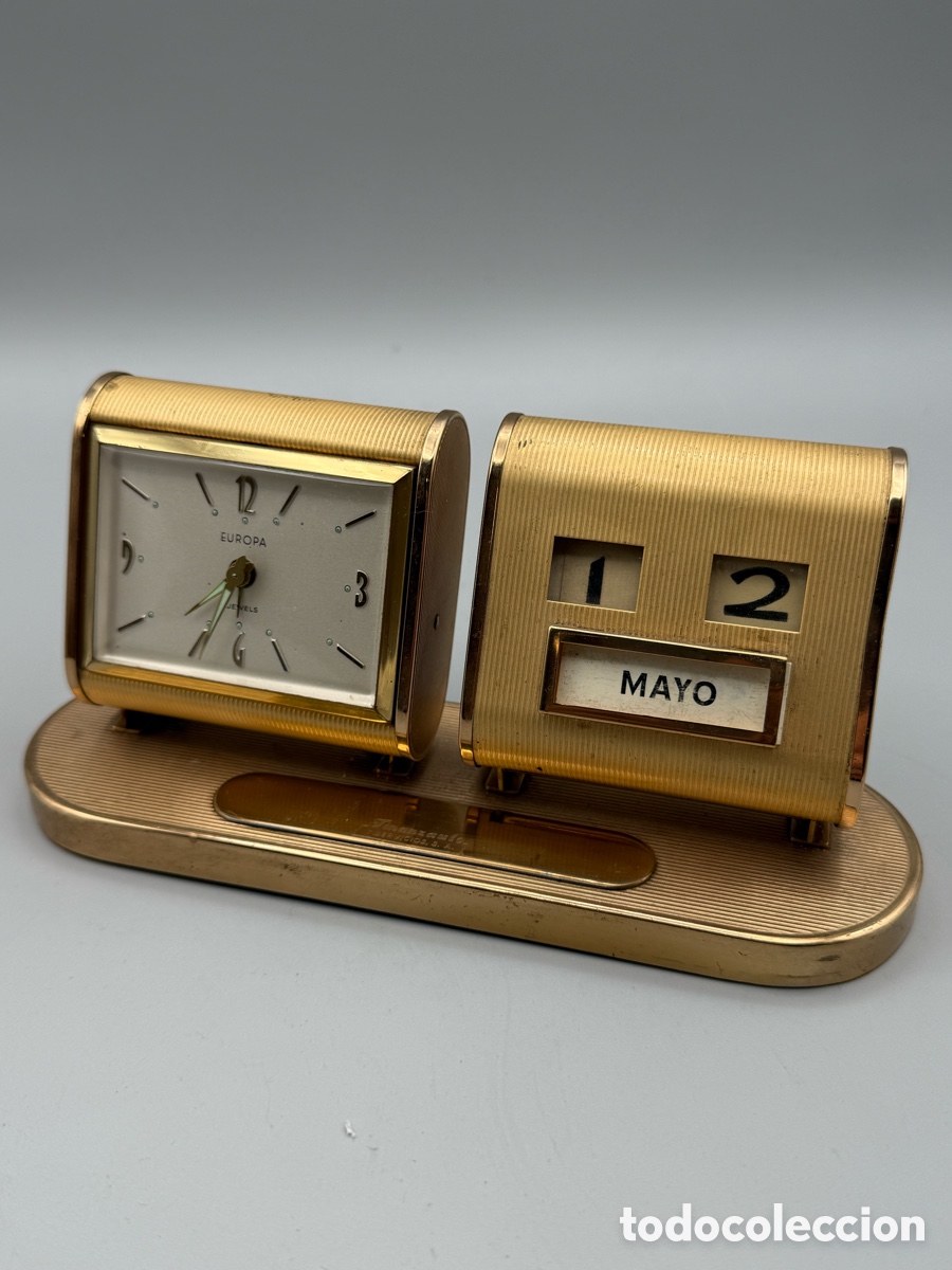 Vintage: Reloj sobremesa Europa con calendario perpetuo a&ntilde;os 60 mid century