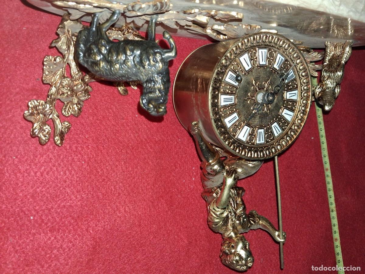 Vintage: Reloj antiguo bronce - Foto 1