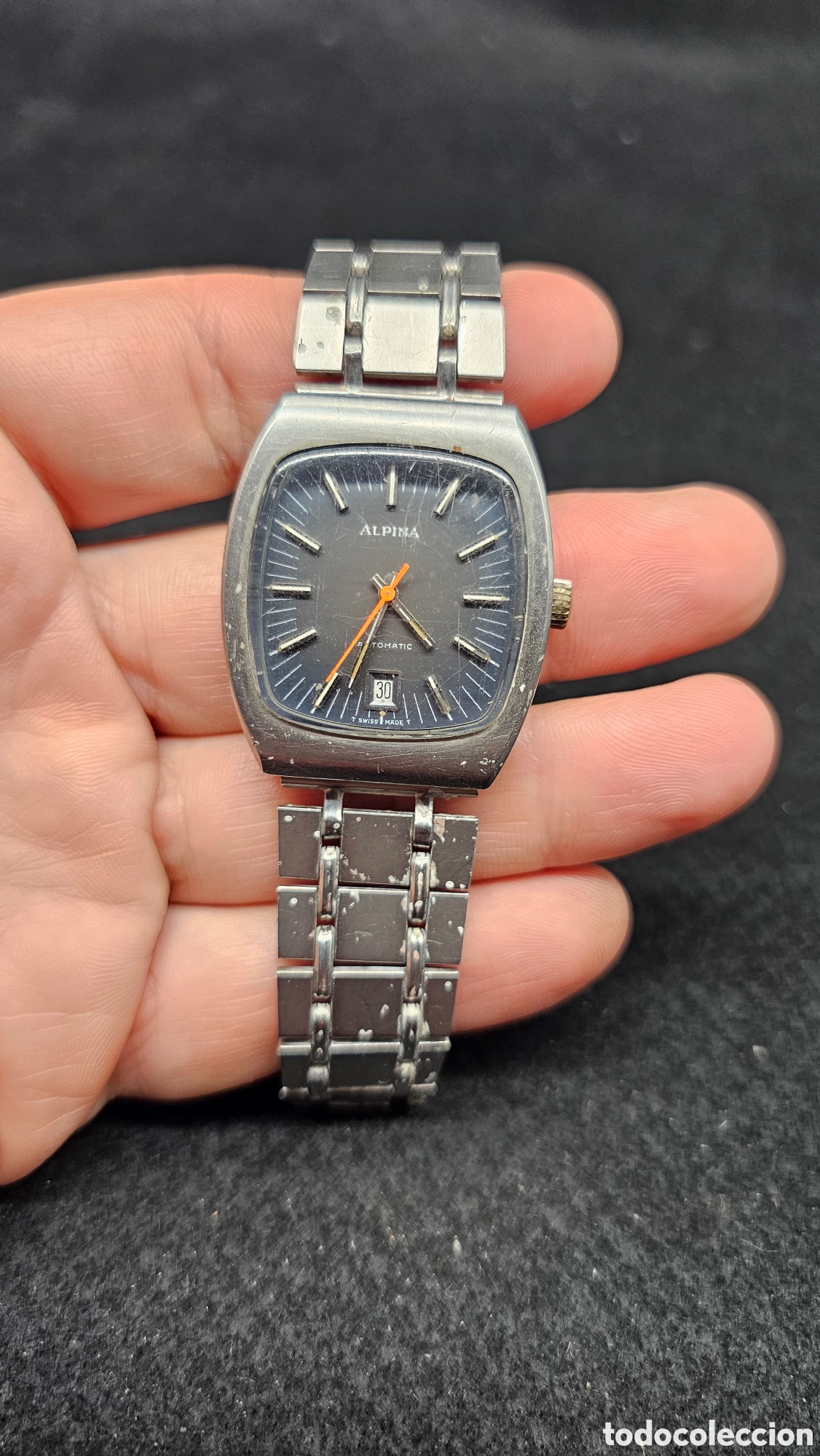Vintage: Reloj Alpina vintage de los a&ntilde;os 70 con caja tipo TV y esfera azul.