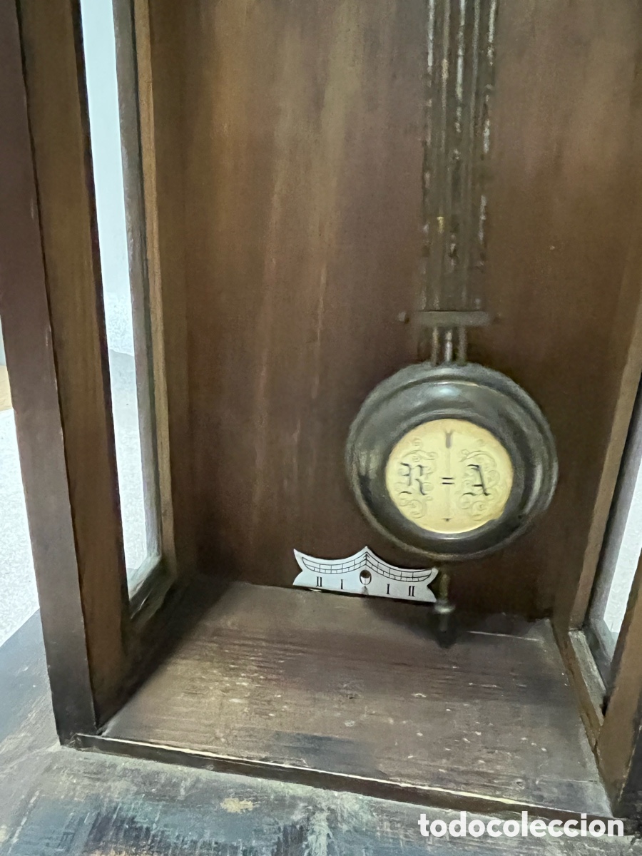 Vintage: Reloj de pared antiguo con p&eacute;ndulo y llave - Foto 7