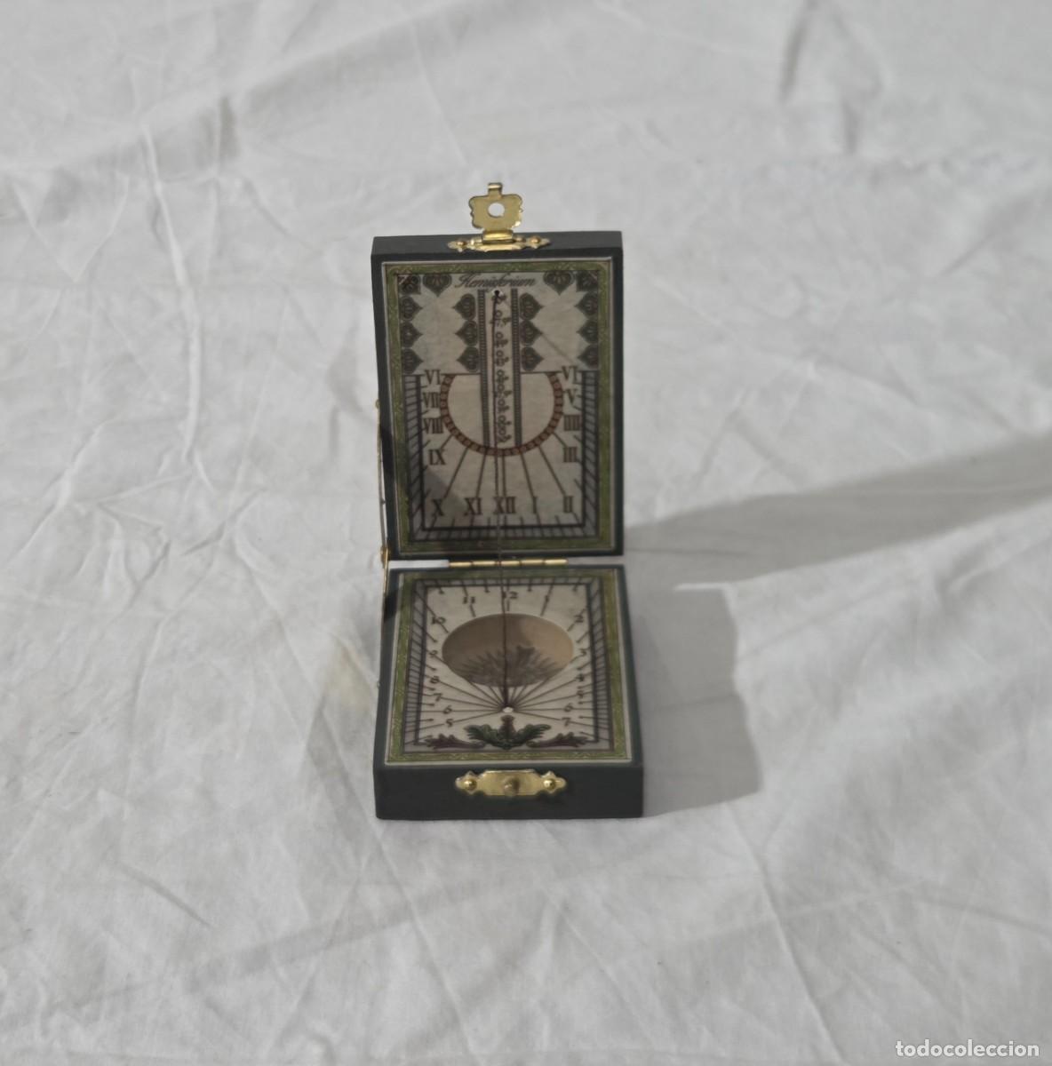 Vintage: Reloj solar con br&uacute;jula en madera - Foto 1
