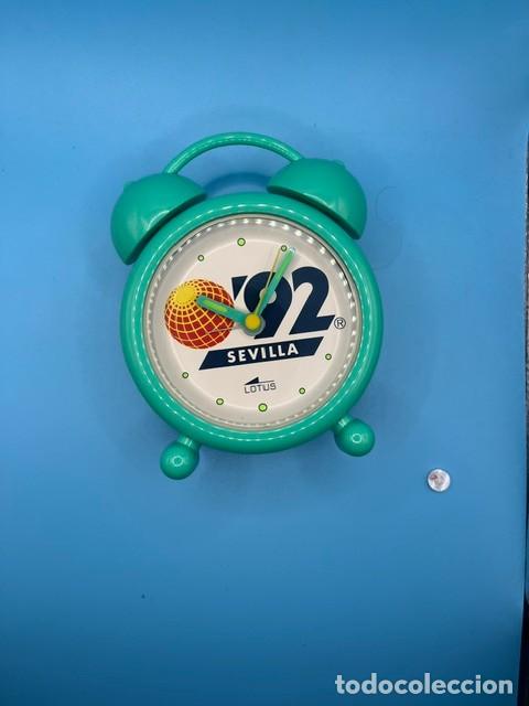 Vintage: Reloj despertador Expo 92 verde vintage