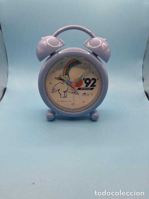 Vintage: Reloj despertador Curro Expo 92 amarillo.