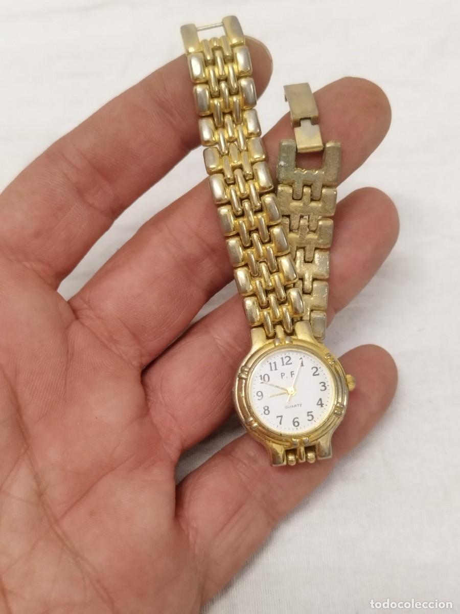 Vintage: Reloj Vintage de Pulsera P.F. Quartz para Se&ntilde;ora - Dorado Sin Probar.