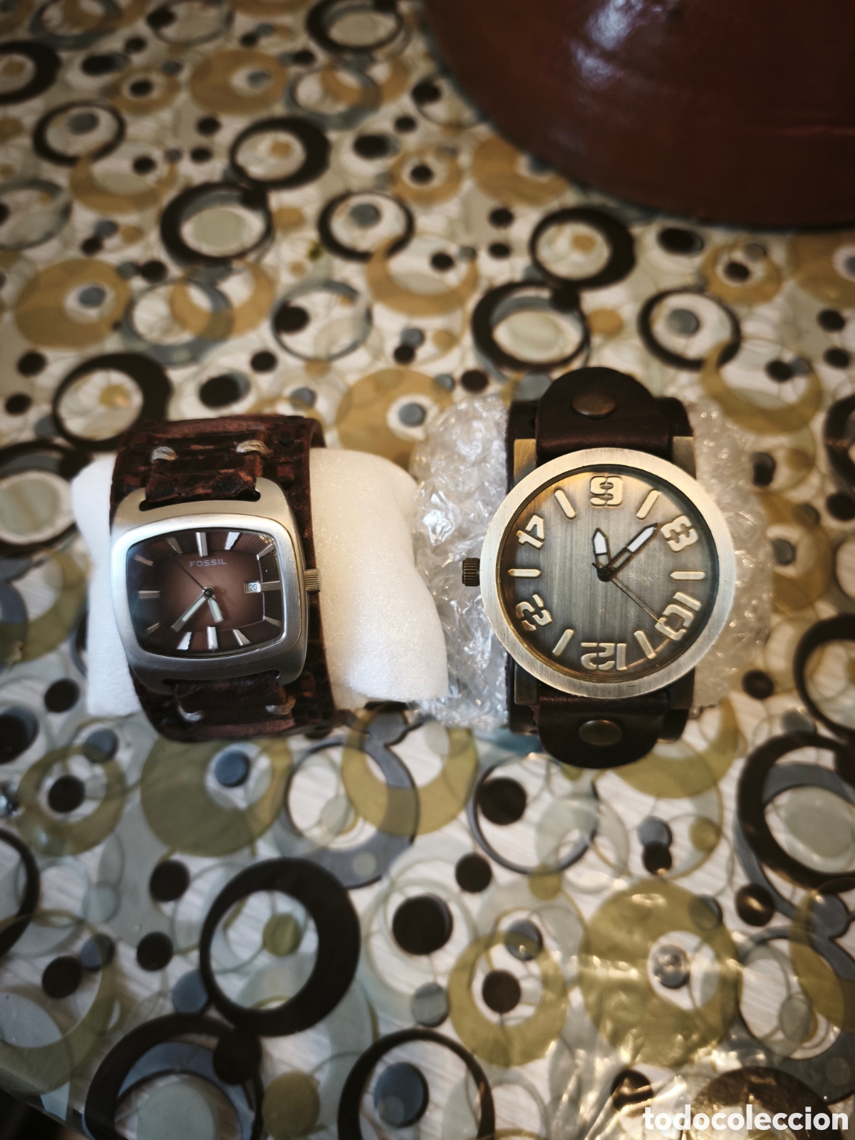 Vintage: Lote 2 Relojes Vintage Hombre: Fossil Big Tic JR-9158 + Reloj Estilo Bronce con Correa Ancha de Cuer
