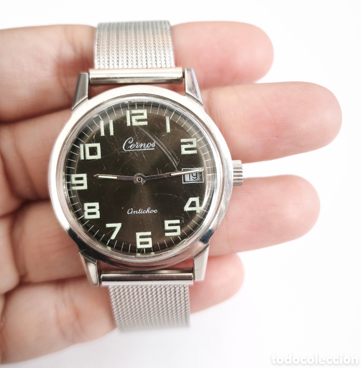 Vintage: Vintage reloj de cuerda Cernos, trabajando.