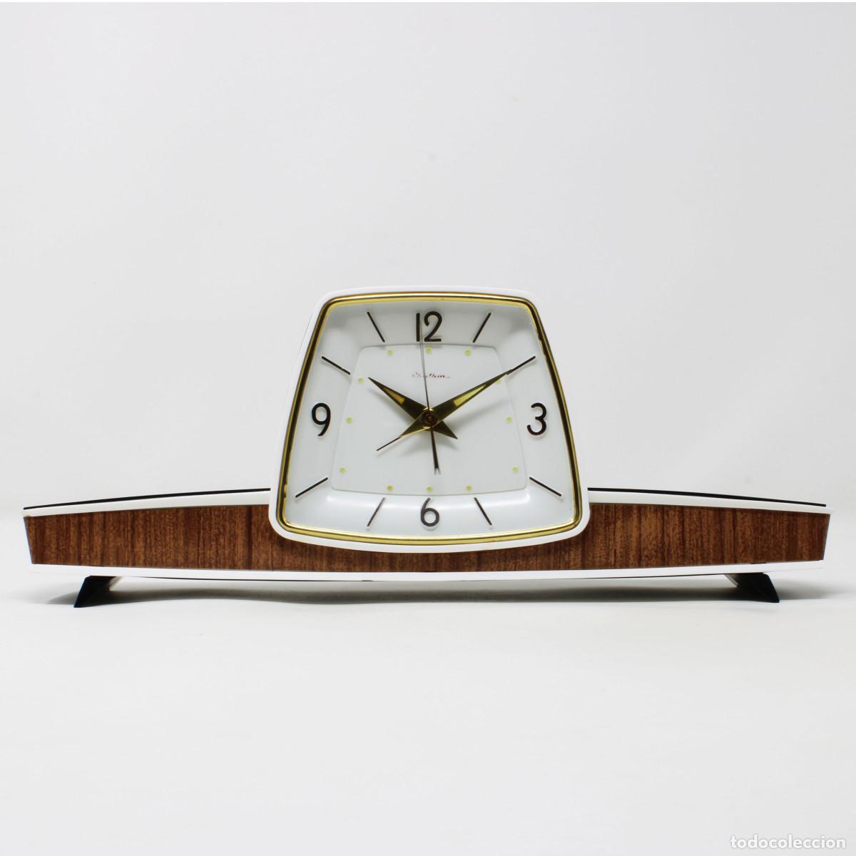 Vintage: Reloj despertador vintage Rhythm 5181, mantel clock a&ntilde;os 50, Mid Century Modern, dise&ntilde;o japon&eacute;s