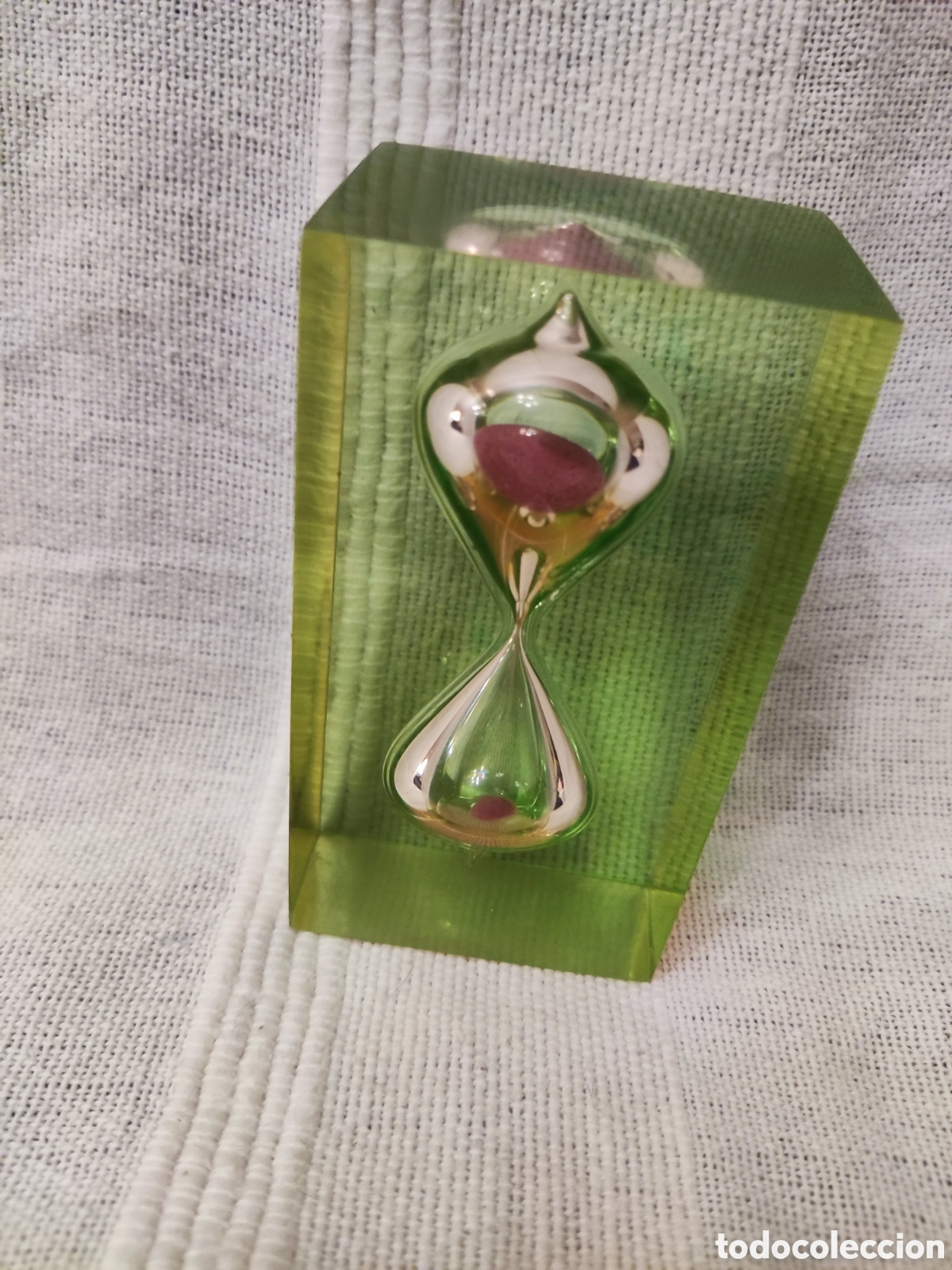 Vintage: Reloj de Arena Vintage en Resina Verde Reloj de arena decorativo encapsulado en bloque de resina/met