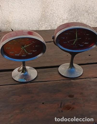 Vintage: Pareja de Relojes Despertadores Space Age &rdquo;Royal&rdquo; A&ntilde;os 70 (Uno Impecable con Etiqueta + Donante)
