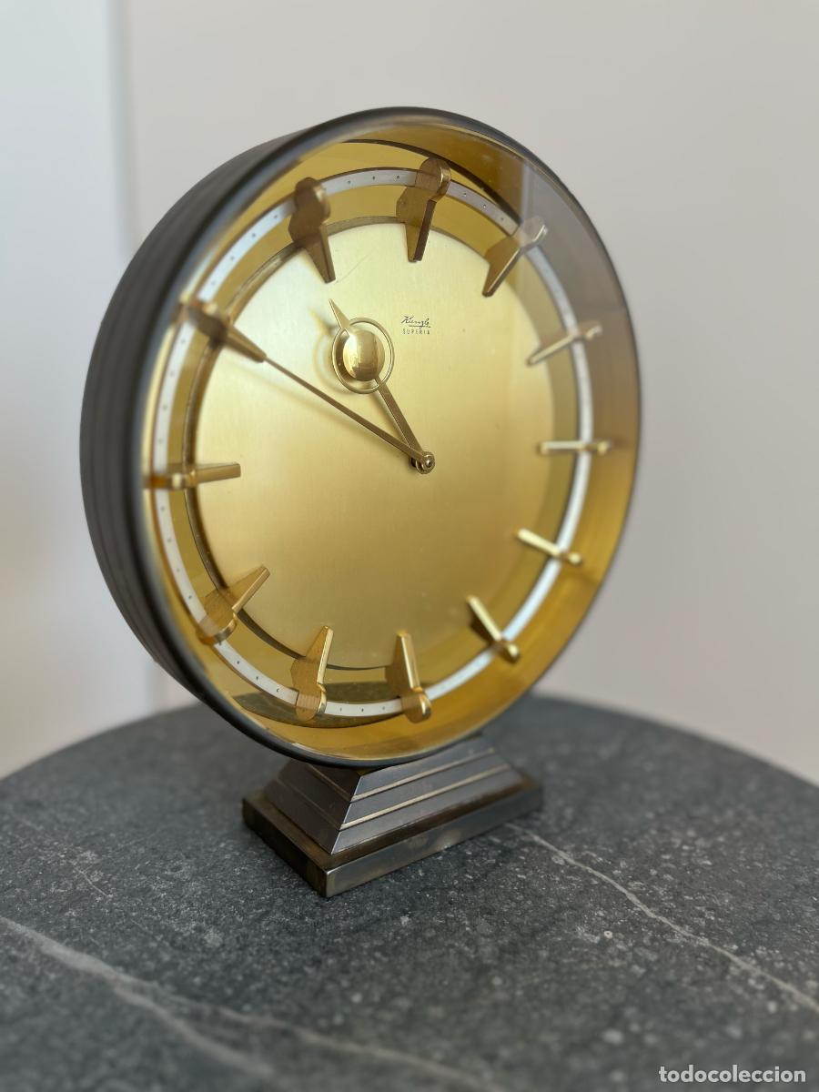 Vintage: Reloj de Sobremesa Vintage Kienzle Superia (15 Rubis) - Cuerda Funciona Bronce Lat&oacute;n Mid Century