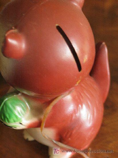 Vintage: HUCHA ARDILLA DE PL&Aacute;STICO DURO. CON LLAVES. - Foto 3