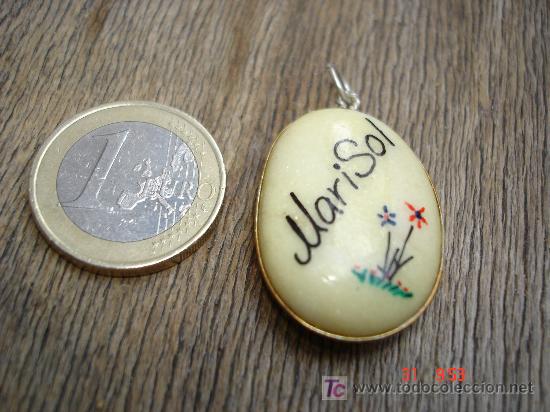 Vintage: PIEDRA CON EL NOMBRE DE MARISOL ENGARZADA PARA COLGAR