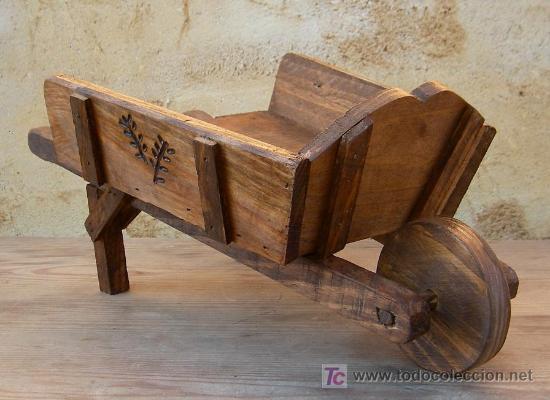 Vintage: carretilla de madera tallada,, jardin ,,,jard365