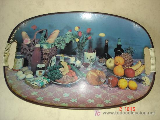 Vintage: BANDEJA DE CARTON PIEDRA DECORADA CON MOTIVOS GASTRONOMICOS - 45 X 30 CM
