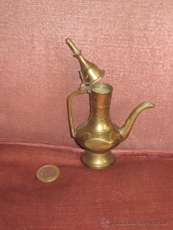 Vintage: PRECIOSA MINIATURA DE TETERA, MIDE 13CM