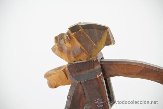 Vintage: Cascanueces tallado en madera. 1950 - Foto 4