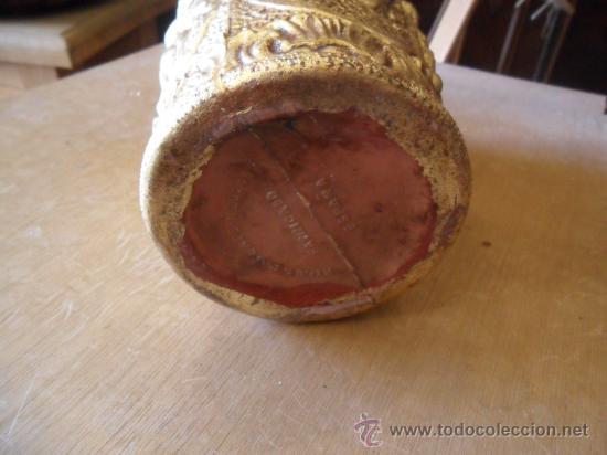 Vintage: JARR&Oacute;N DE PL&Aacute;STICO CON RELIEVE DE ANGELES Y PAN DE ORO - Foto 8