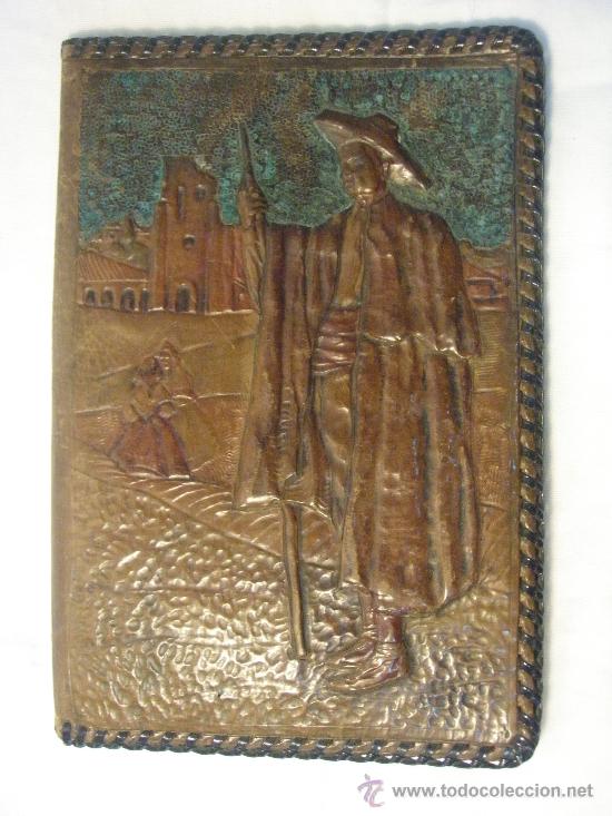 Vintage: CARTERA REPUJADA DE PIEL DE LOS A&Ntilde;OS 60 - Foto 1