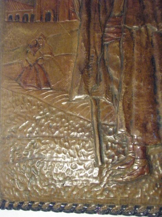 Vintage: CARTERA REPUJADA DE PIEL DE LOS A&Ntilde;OS 60 - Foto 2
