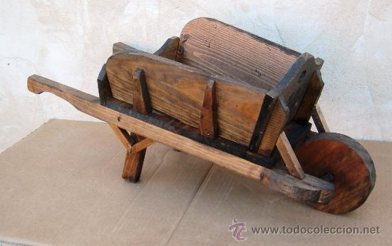 Vintage: carretilla de madera tallada , jardin ,,,jard365