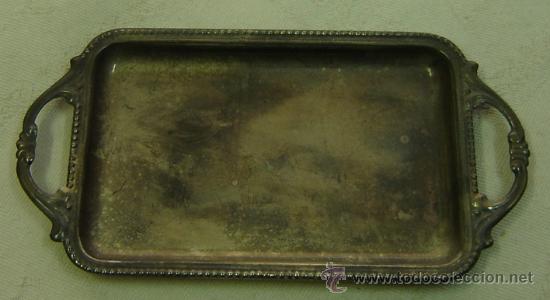 Vintage: BANDEJITA DE ALPACA ANTIGUA medidas 7*10 cms.