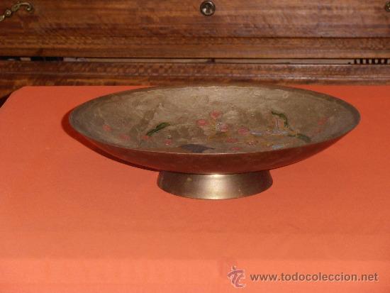Vintage: FRUTERO DE BRONCE CON DECORACION FLORAL - Foto 2