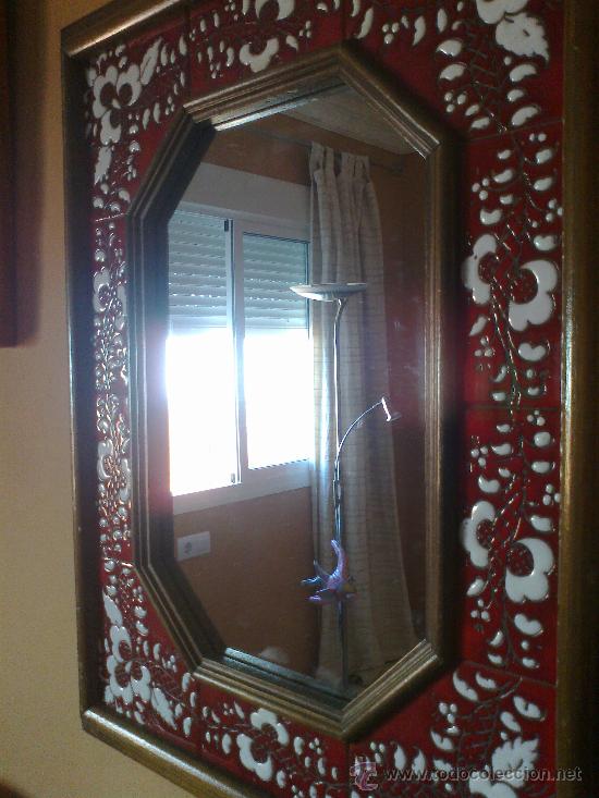Vintage: ESPEJO EN MADERA Y AZULEJO - Foto 2