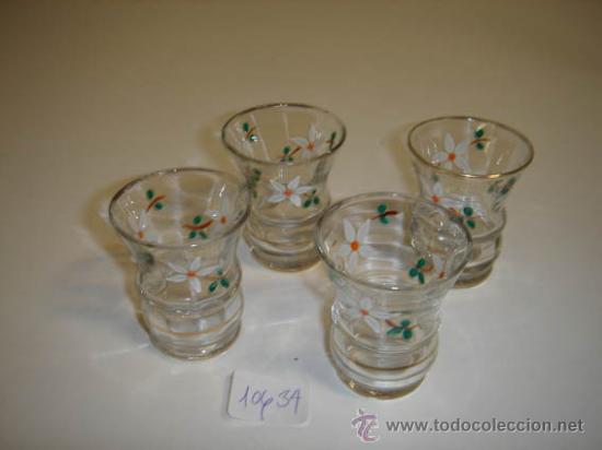 Vintage: 4 vasitos de cristal