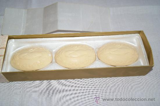 Vintage: Caja de tres jabones AVON - Foto 4