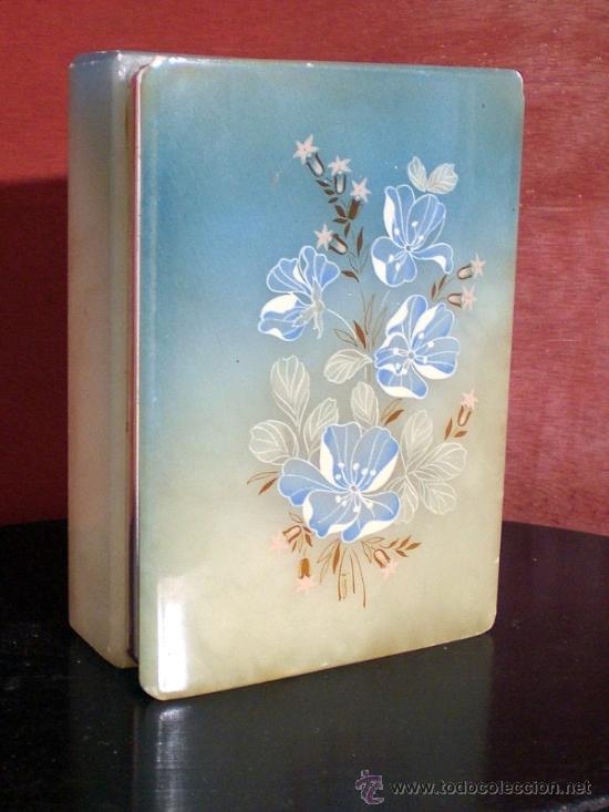 Vintage: CAJA  DECORADA.