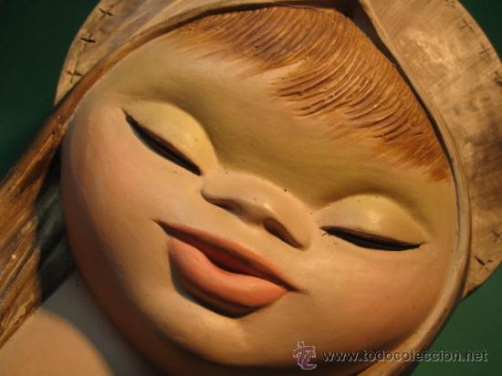 Vintage: PRECIOSA REPRESENTACION DE LA VIRGEN. A&Ntilde;OS 1960. A MODO DE CHULETA. CERAMICA .MADE IN SPAIN