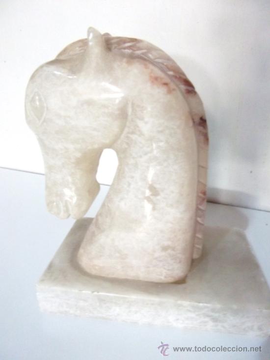 Vintage: BUSTO ECUESTRE EN ALABASTRO