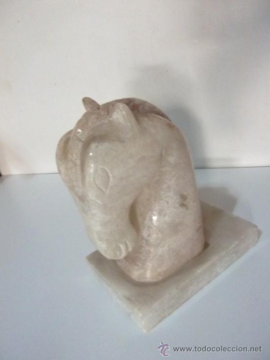 Vintage: BUSTO ECUESTRE EN ALABASTRO - Foto 3