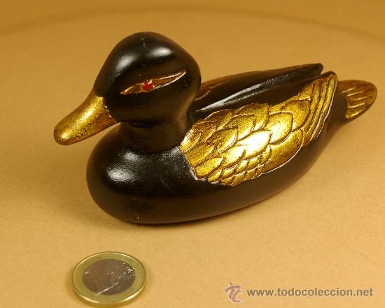 Vintage: PATO CON ALAS Y PICO DORADOS OJOS ROJOS - A&ntilde;o 80 -