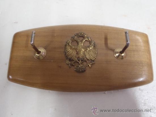 Vintage: COLGADOR DE LLAVES AGUILA BICEFALA.