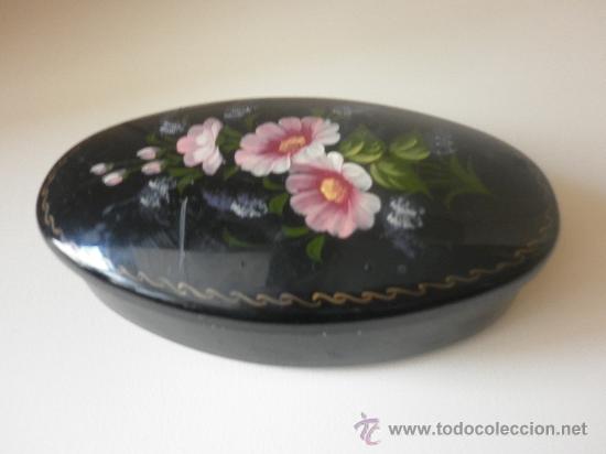 Vintage: ANTIGUA CAJA RUSA DE METAL OVALADA ESMALTADA