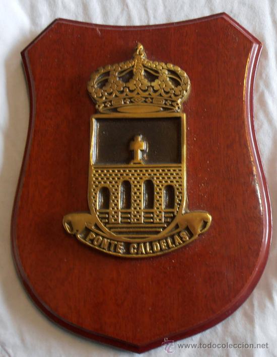 Vintage: METOPA ESCUDO DE PONTECALDELAS - Foto 1