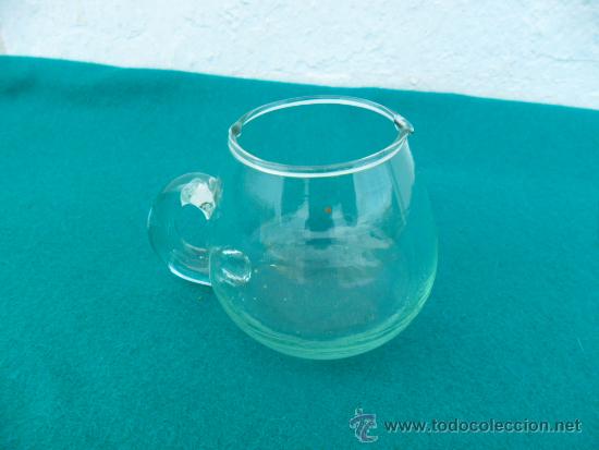 Vintage: peque&ntilde;a jarra de cristal - Foto 1