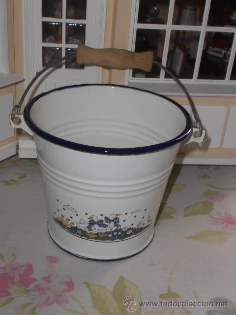 Vintage: PRECIOSO CUBO DE METAL PINTADO Y DECORADO VINTAGE