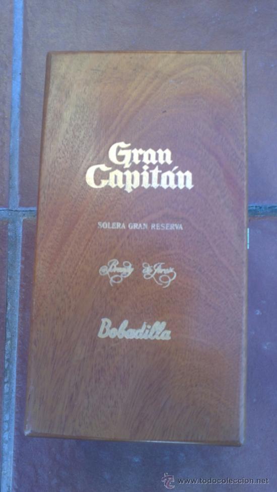 Vintage: CAJA EN MADERA CAOBA GRAN CAPITAN DECORATIVA
