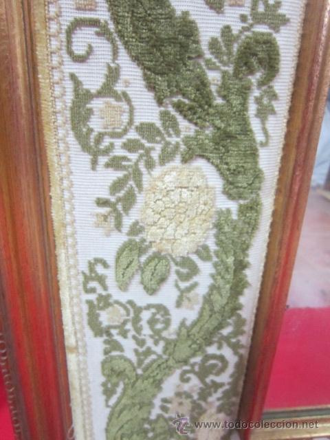 Vintage: Espejo con marco de madera y greca decorativa bordada. - Foto 3