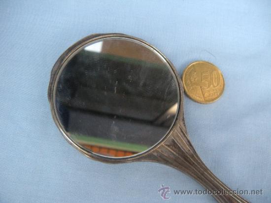 Vintage: PEQUE&Ntilde;O ESPEJO DE MANO PLATEADO.