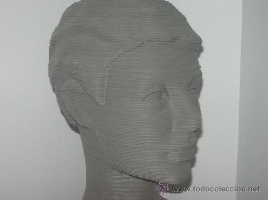 Vintage: BUSTO de MANIQU&Iacute;. Cart&oacute;n. - Foto 1