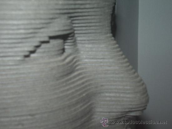 Vintage: BUSTO de MANIQU&Iacute;. Cart&oacute;n. - Foto 2
