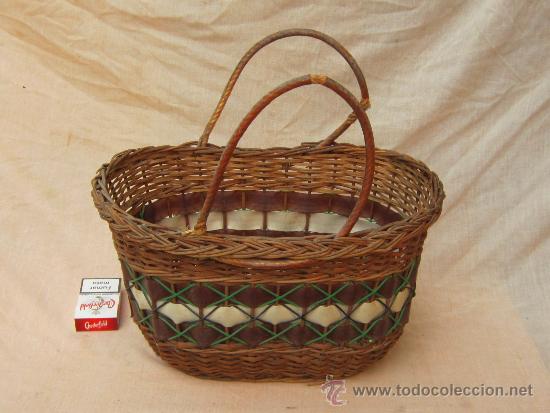 Vintage: CESTA DE MIMBRE DE LOS A&Ntilde;OS 60 - Foto 1