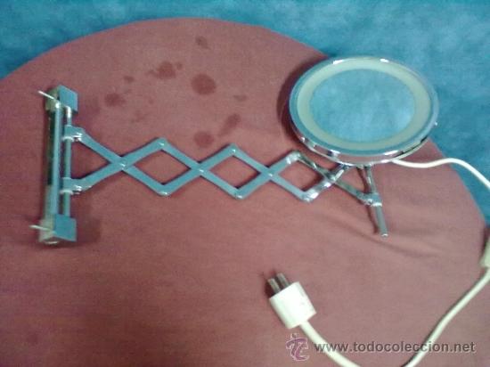 Vintage: ESPEJO AUMENTO BA&Ntilde;O ASEO MAQUILLAJE RETOQUE FUELLE PLEGABLE CON LUZ VINTAGE